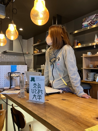 人が集まる駄菓子屋さんの秘密