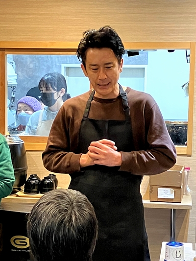 店主とおむすびの味から溢れるやさしいひととき