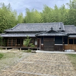 ひとまちの街 ア。ウン。HAUSのあらやしき