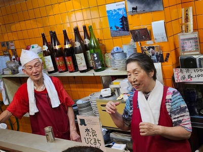 レトロな市場の絶品中華と風景写真のはなし